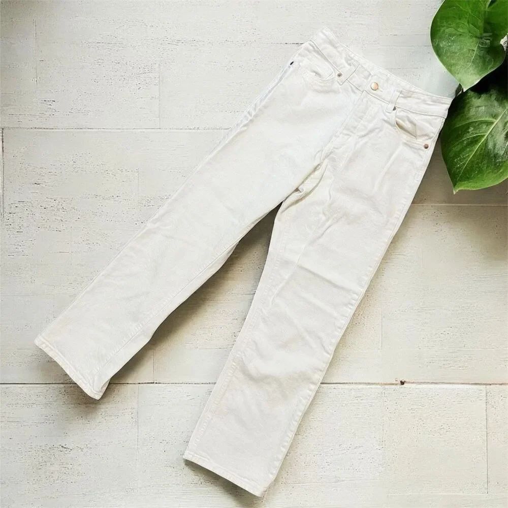 H&M White Wash High Rise Waisted Mom Jeans 4 Straight